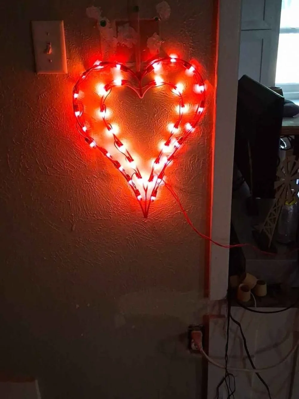 Red Heart-Shaped LED Wall Light – Holiday Home Accent